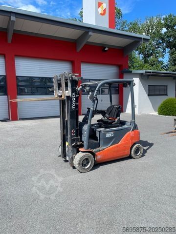 Stivuitor frontal TOYOTA Taigro 20