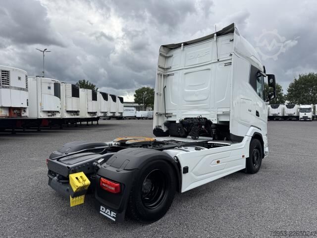 Standard dragbil DAF XG 530 FT 4x2 Standklima Intarder