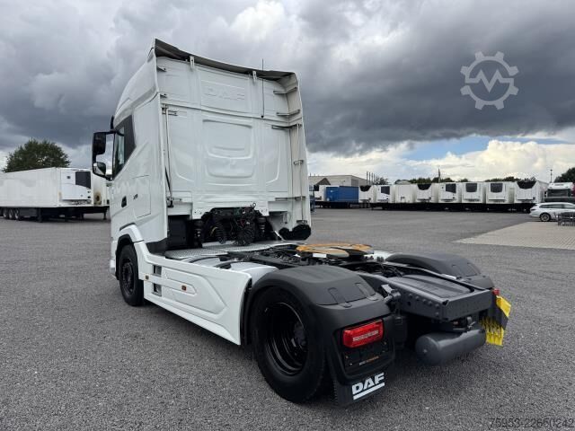 Standard dragbil DAF XG 530 FT 4x2 Standklima Intarder