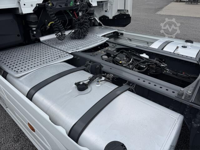 Standard dragbil DAF XG 530 FT 4x2 Standklima Intarder