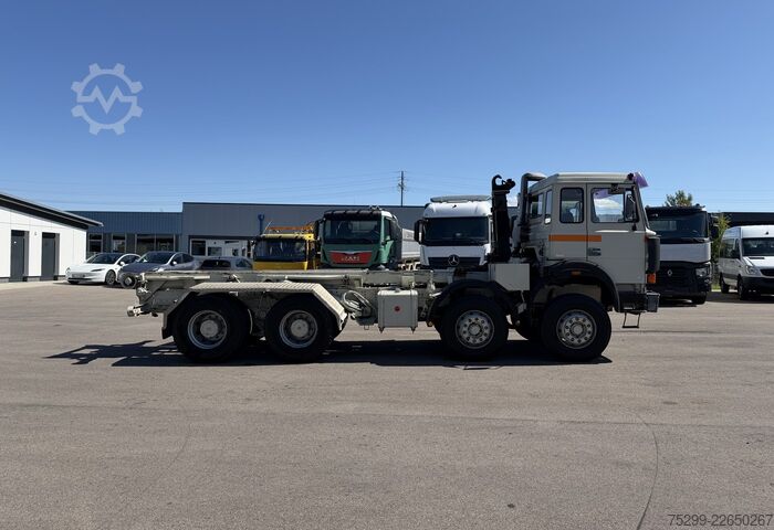Kampós konténerszállító teherautó Iveco 300-30 AH 8x4 Hakengerät / Swiss-Vehicle