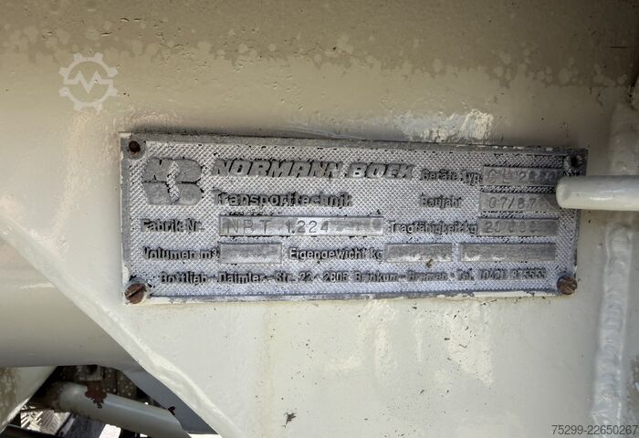 Kampós konténerszállító teherautó Iveco 300-30 AH 8x4 Hakengerät / Swiss-Vehicle