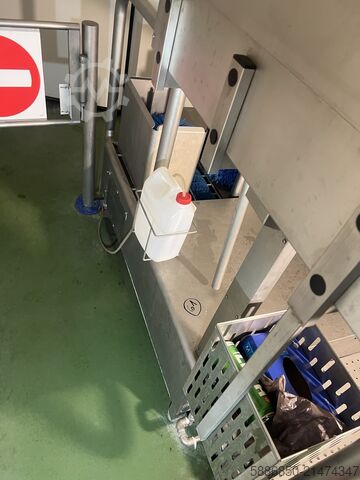 Hygienic sanitary sluice  