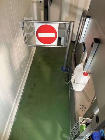 Hygienic sanitary sluice  