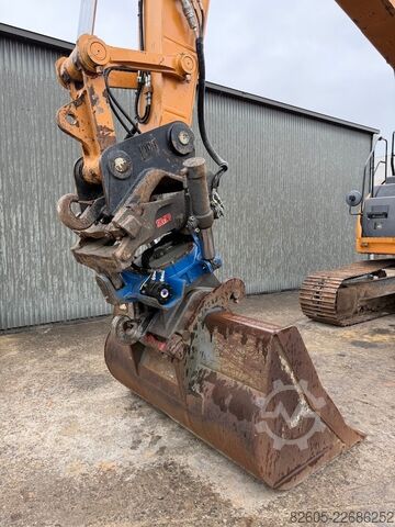Escavatore cingolato CASE CX 235 C SR