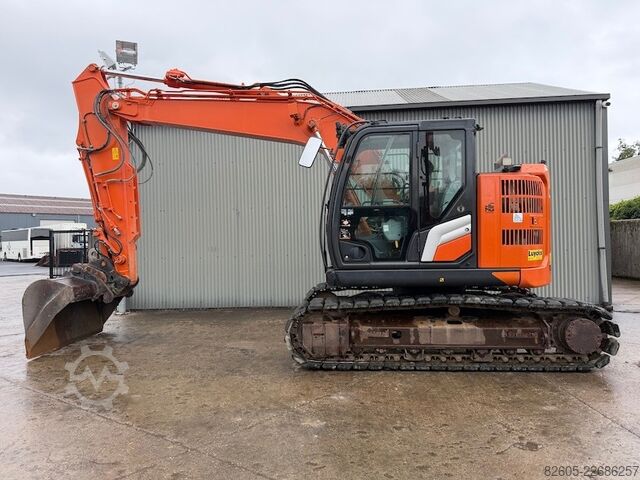 Escavatore cingolato Hitachi ZX 135 US-7