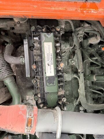 Rupsgraafmachine Hitachi ZX 135 US-7