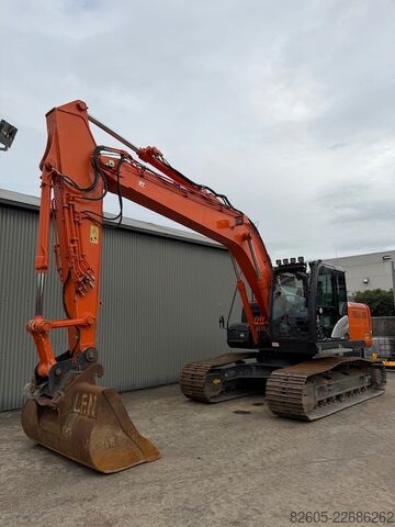 Escavatore cingolato Hitachi ZX 180 LC-5
