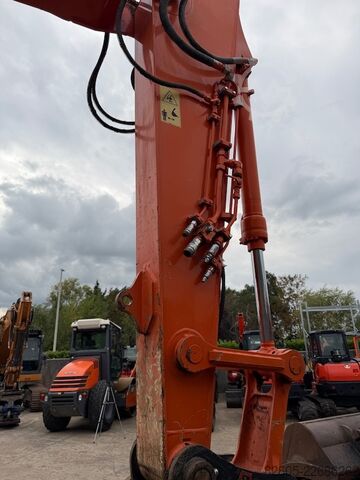 Escavatore cingolato Hitachi ZX 180 LC-5