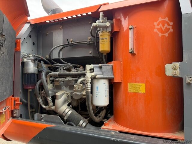 Escavatore cingolato Hitachi ZX 180 LC-5