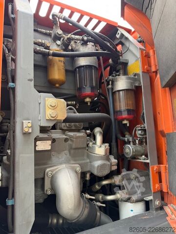 Escavatore gommato Hitachi ZX 145 W-3