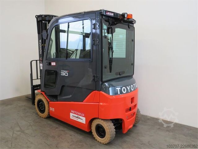 Targonca Toyota 8FBMT30