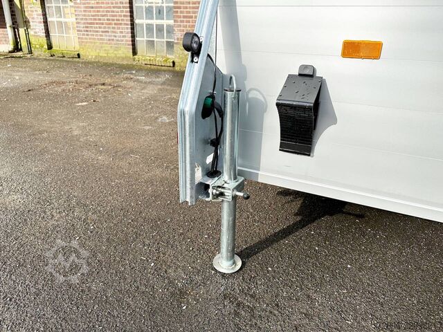 Koffer aanhanger Debon CHEVAL LIBERTE DEBON C400 ALU ROADSTER DUNKELBLAU +SEITENTÜR