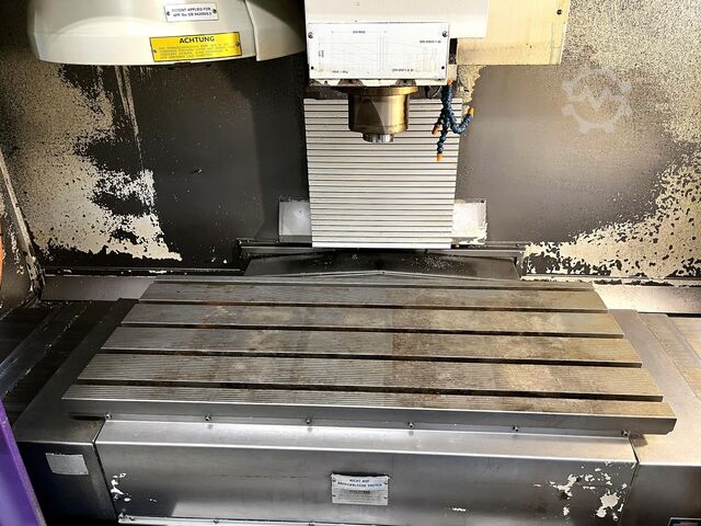 Vertikalni centar za mahinacije BRIDGEPORT VMC 1000 22 Digital