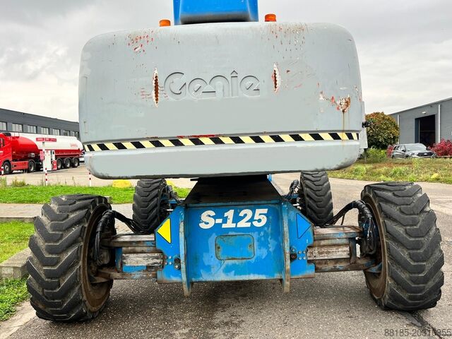 Telescopic work platform Genie S-125