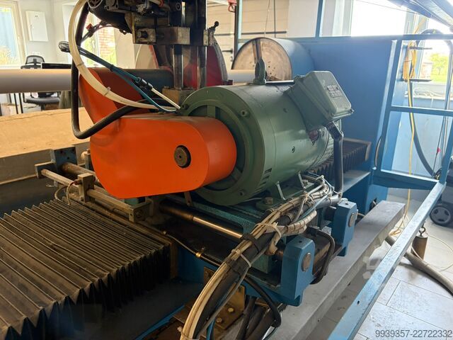 Tornio automatico per il taglio di rulli Cevenini ET7