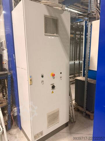 Elevador de armazenamento Kardex HCM