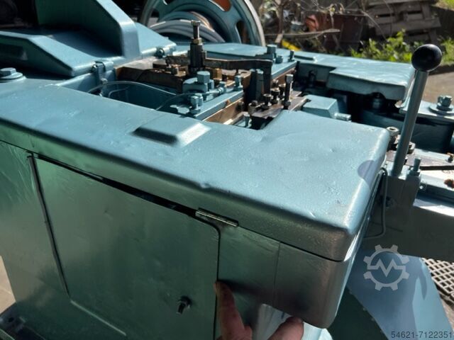 Maschine zur Herstellung von Nägeln Wafios N 75