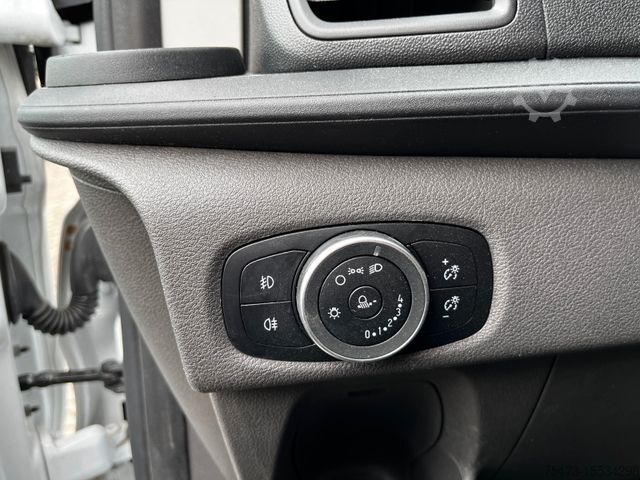 Furgão de painéis FORD Transit Custom Kasten 340 L1H1 Trend Navi