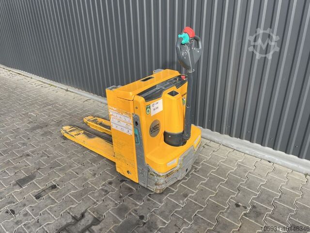 Empilhadeira baixa Jungheinrich EJEC20