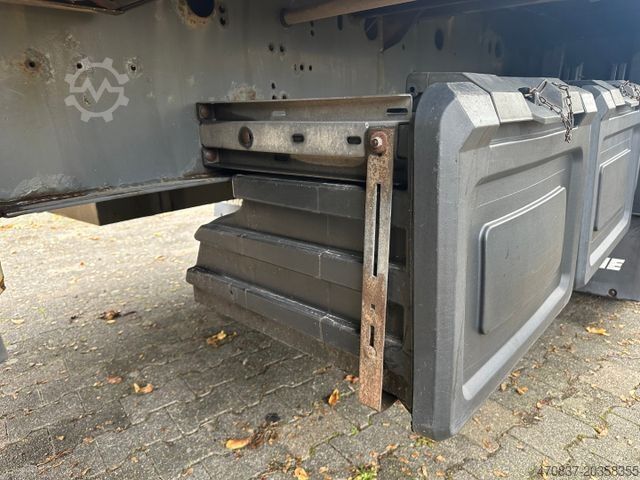 Otevřený návěs s plachtou KRONE SD Palettenkasten / Lift / BPW