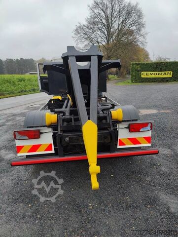 Sistema de brazo de gancho MAN TGL 12.250 with NEW Containersystem / Hooklift ...