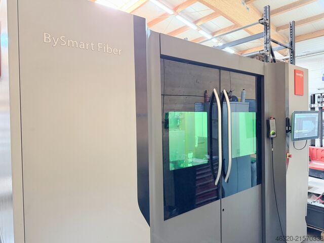 Láser de fibra de 10 kW - solo aprox. 3.000 horas de funcionamiento BYSTRONIC BySmart Fiber 3015