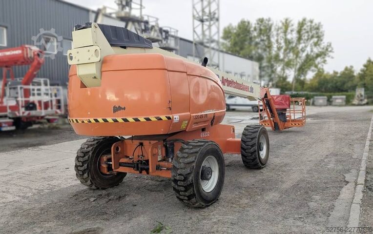 Plataforma telescópica JLG 660 SJ