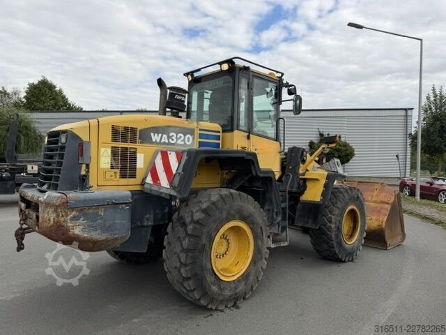 Chargeuse Komatsu WA320-5