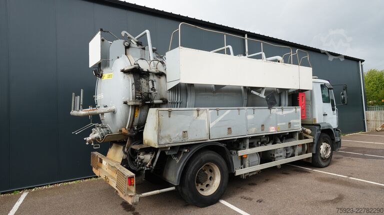 Veicolo di aspirazione MAN LE 220 B vacuum truck 35.000km