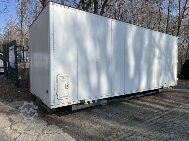 Nadwozie wymienne z zabudową skrzyniową Fahrzeugwerk Werdau 