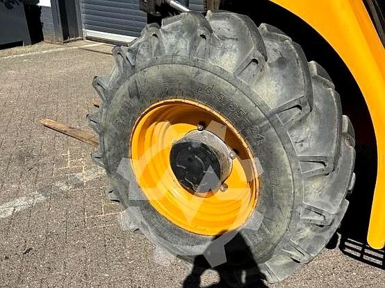 Vysokozdvižný vozík JCB 926