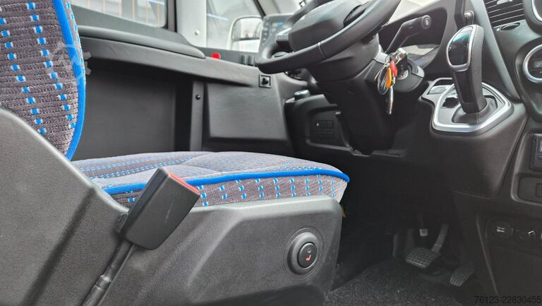 Minibus IVECO Daily 70 Ferqui Sunrise 34 Plätze COC