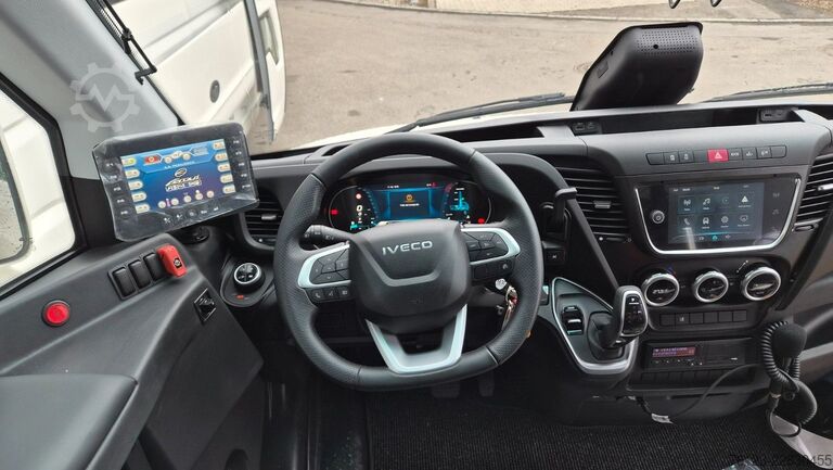 Minibus IVECO Daily 70 Ferqui Sunrise 34 Plätze COC