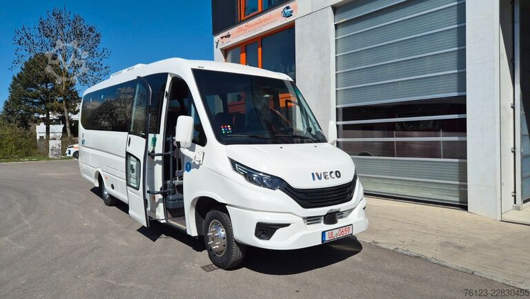 Minibus IVECO Daily 70 Ferqui Sunrise 34 Plätze COC