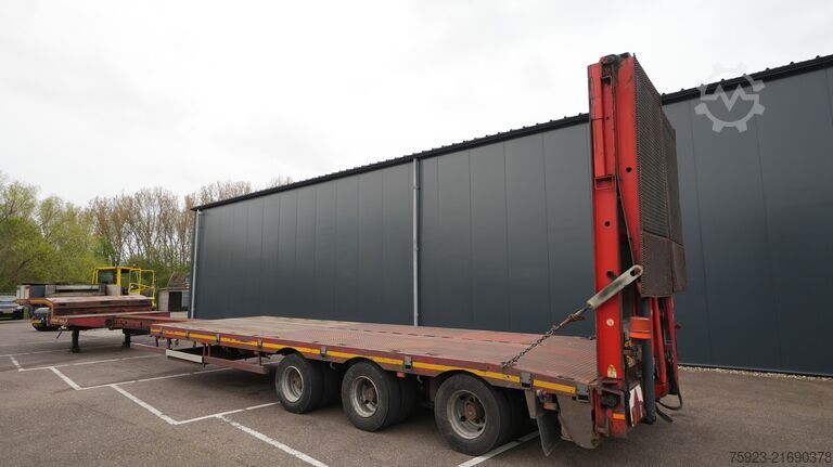 Yarı alçak yükleyici Nooteboom MCO-48-03V 3 axle semi low loader extendable