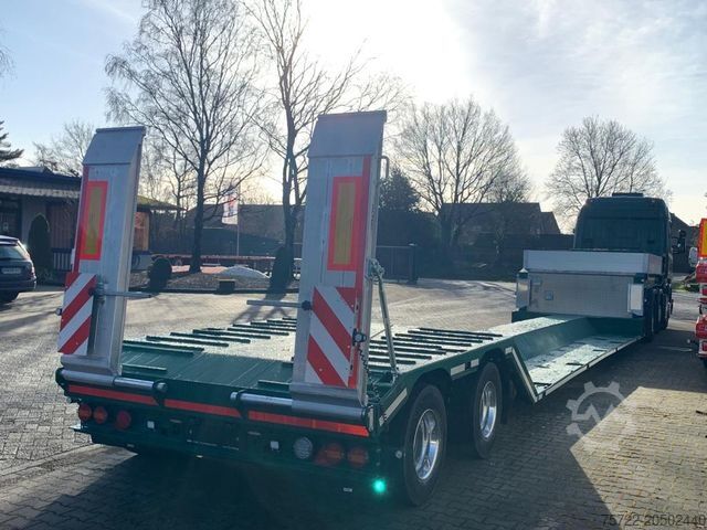 Nízkoložný návěs PAVIC 2-Achs Forstmaschinen Tieflader Typ: STLT2Z