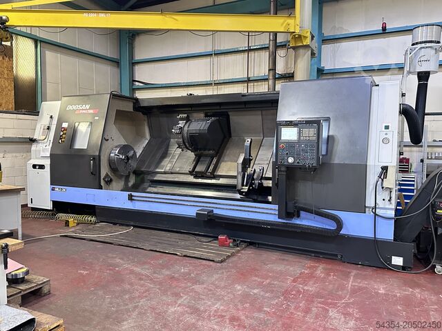 CNC turning and milling center Doosan Puma 700L