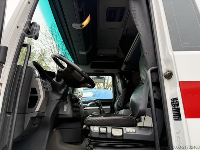 Zware vrachtwagen MAN TGX 41.540 8X4 BLS 120.000Kg