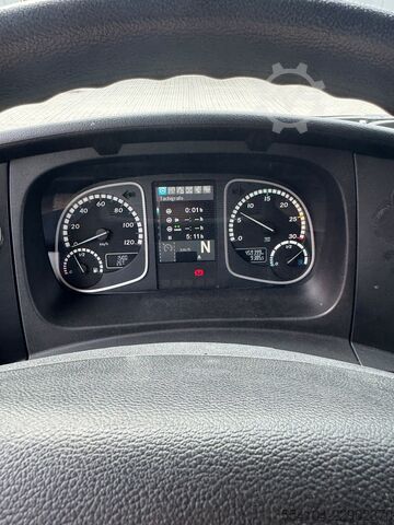  Mercedes-Benz Atego 1221