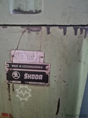 Centre lathe Skoda SIU 100/12000