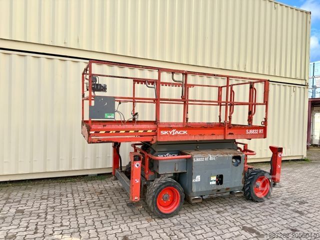 Arbeitsbühne Skyjack SJ6832RT 4x4 Diesel, 11.8 Meter, 1.182 H