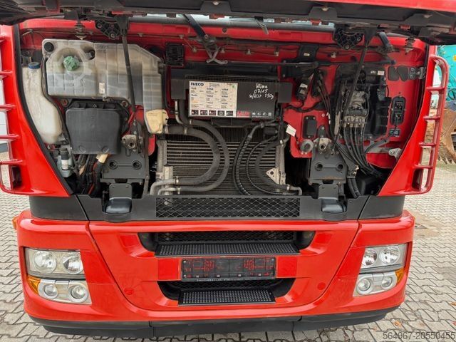 Autószállító teherautó IVECO AS260S45Y Baumaschinentransporter Rampe Retarder