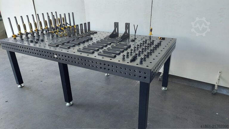 Table de bridage, de redressage et de soudage SIEGMUND Professional 750