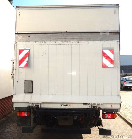 Box van RENAULT D220 7.5T Koffer LBW AC