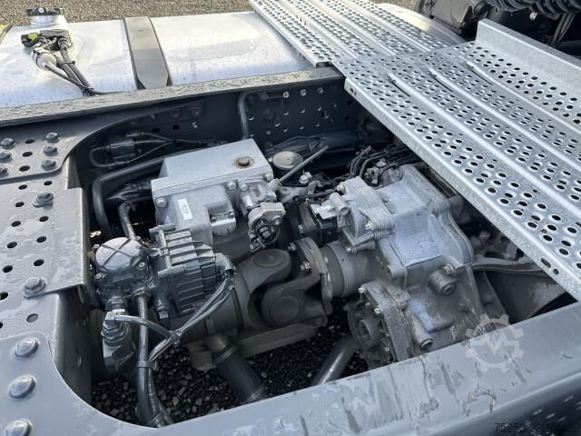 Volume trekker Mercedes-Benz 1853 LSNRL Actros BigSpace Retarder Lowliner