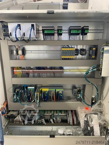 Enjeksiyon kalıplama makinesi KraussMaffei MX BLUE POWER 1600T/1800