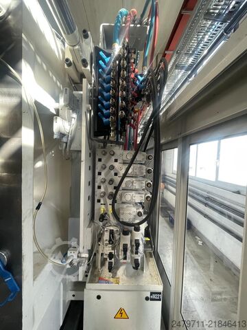 Enjeksiyon kalıplama makinesi KraussMaffei MX BLUE POWER 1600T/1800