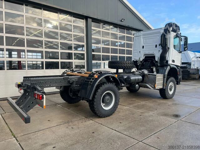 Chassis with cab Mercedes-Benz Arocs 1736 AK 4x4 Chassis Cabin