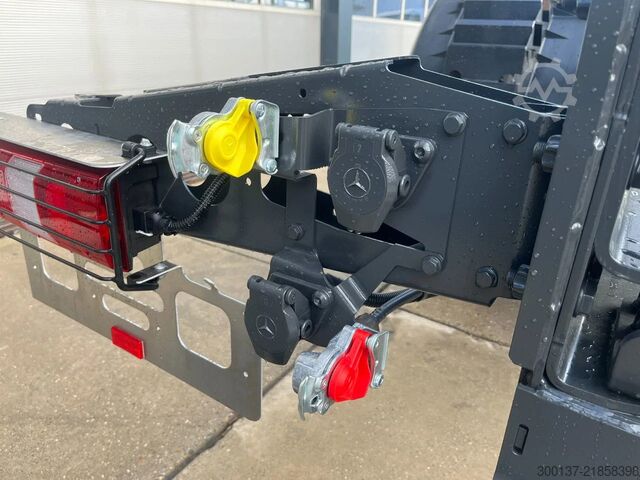 Chassis with cab Mercedes-Benz Arocs 1736 AK 4x4 Chassis Cabin